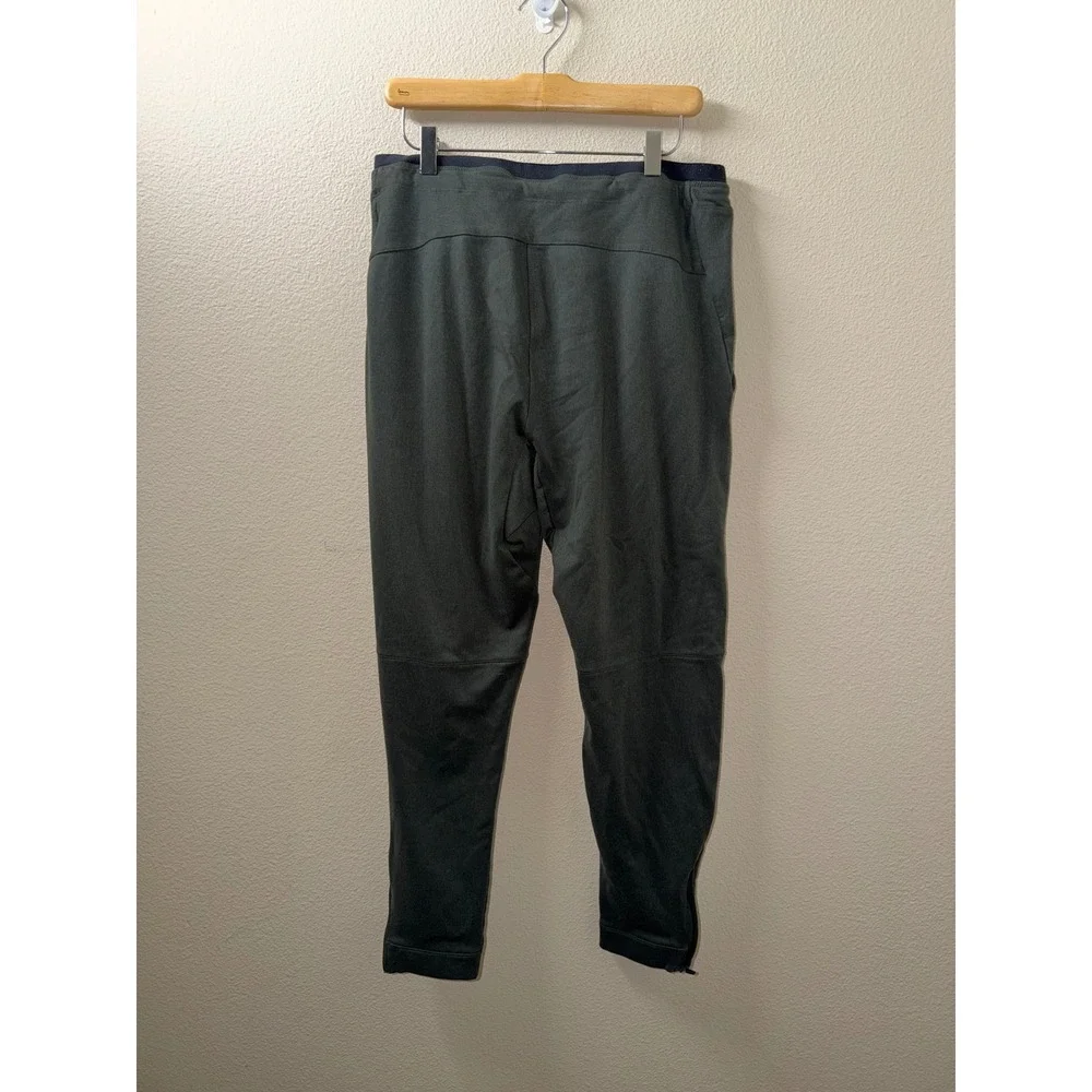 Men's Nike Pro Joggers Size Large